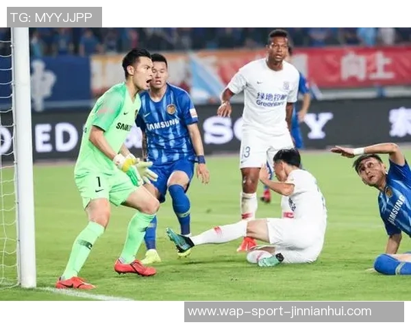 苏宁与申花激战正酣比赛直播全程回顾与精彩瞬间分析